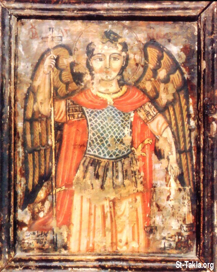 أيقونة قبطية أثرية لرئيس الملائكة الجليل الملاك ميخائيل شفيع أسرة القديس الأنبا تكلا هيمانوت  Image: Ancient Coptic icon of Archangel Michael, the patron saint os Saint Takla Haymanout's family